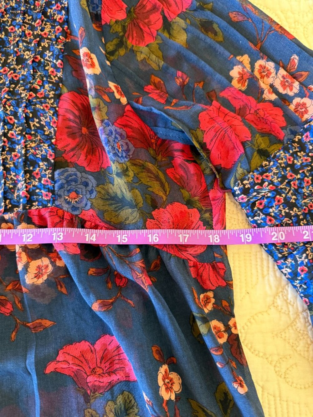 Daniel Rainn floral sheer peasant blouse. Size M - Picture 5 of 7